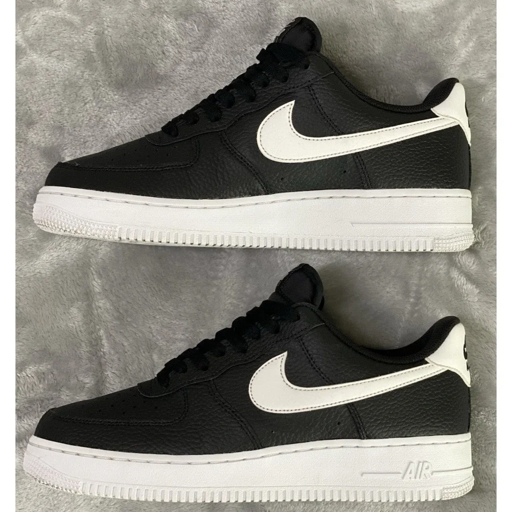 Nike Air Force 1 07 Mens Size 9 Black White CT2302-002 Low Top Sneakers